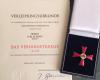 2014: Juri wird das Bundesverdienstkreuz 1. Klasse vom deutschen Bundespräsidenten verliehen
